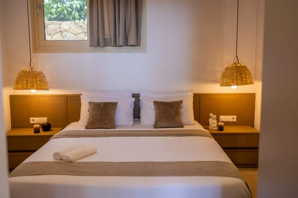 Standard Triple Room (1)