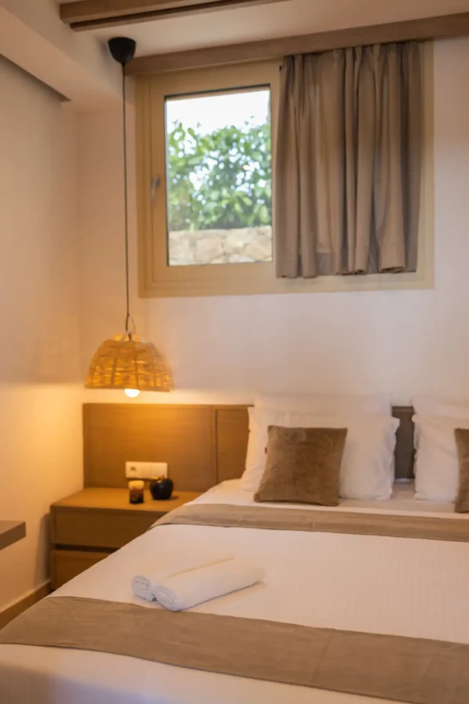 Standard Triple Room (4)