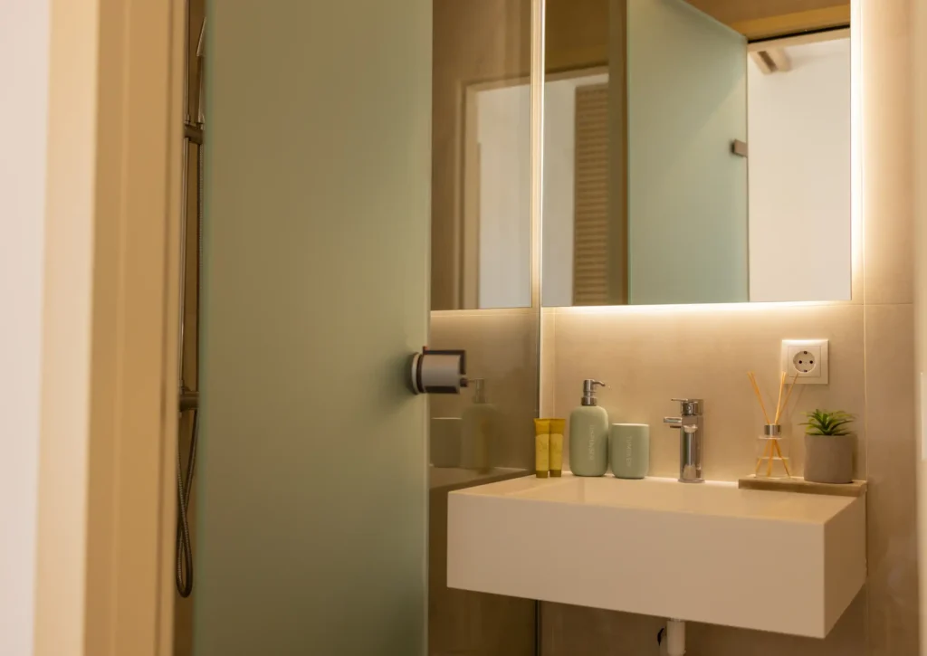 Standard Triple Room (6)